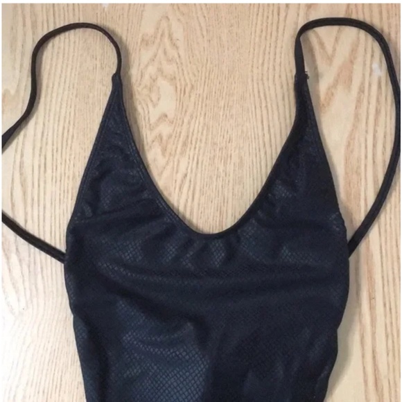 Sexy Minimale Animale 1Pc Snake Print Thong Swimsuit Size Small - Picture 2 of 6